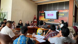 Kegiatan Pelatihan Fasilitator program SHE CAN penguatanliterasi Keuangan bagi Perempuan rentan di Kalimantan Barat.